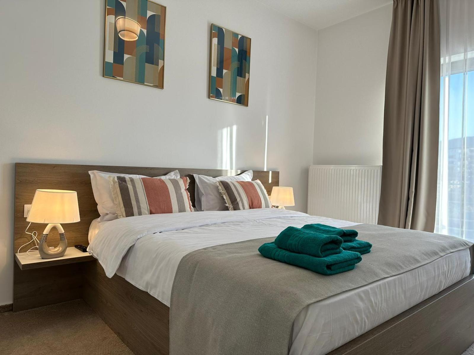 Luxury Glam Apartments & Studios Near Coresi Mall Braşov Exterior foto