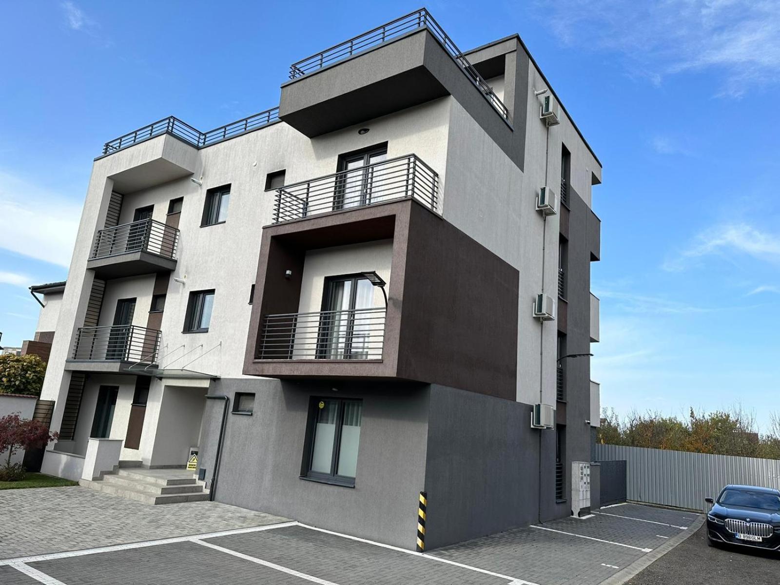 Luxury Glam Apartments & Studios Near Coresi Mall Braşov Exterior foto